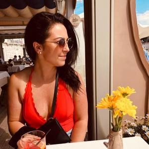 Meet your Posher, Sara